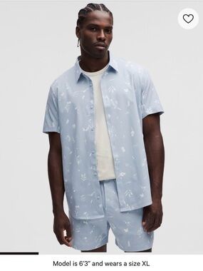Lululemon Men’s Airing Easy Short Sleeve Button-Down: Sun Stamp Blue Linen Multi